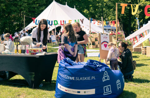 Od&nbsp;Podzamcza po&nbsp;Żywiec —&nbsp;Fundusze Europejskie świętują